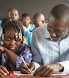 D'orphelin à enseignant, le destin inspirant de Mamady Djiré 